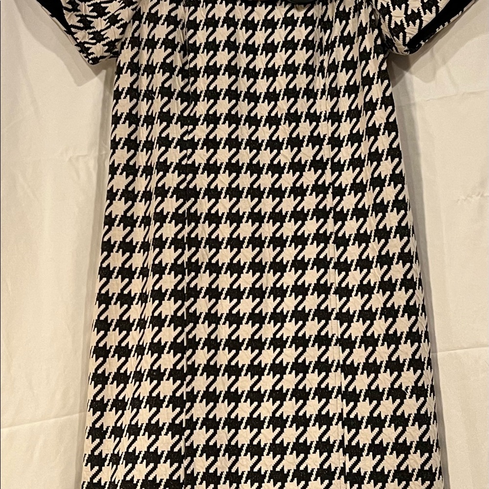 Houndstooth design short sleeve dress